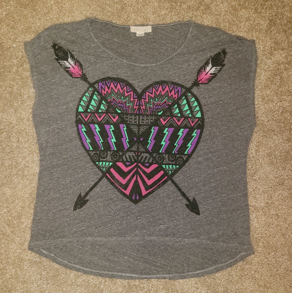 🌻SALE🌻 EUC FOREVER 21 WOMENS TEE